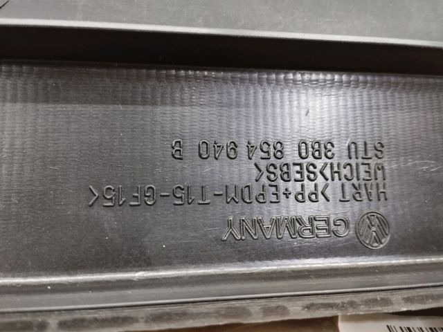 bontott VW PASSAT B5 Jobb első Ajtó Díszléc