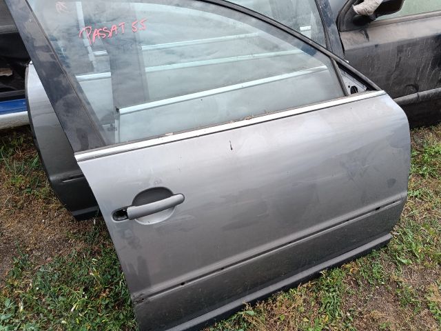 bontott VW PASSAT B5 Jobb első Ajtó (Részeivel)