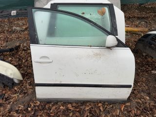 bontott VW PASSAT B5 Jobb első Ajtó (Részeivel)