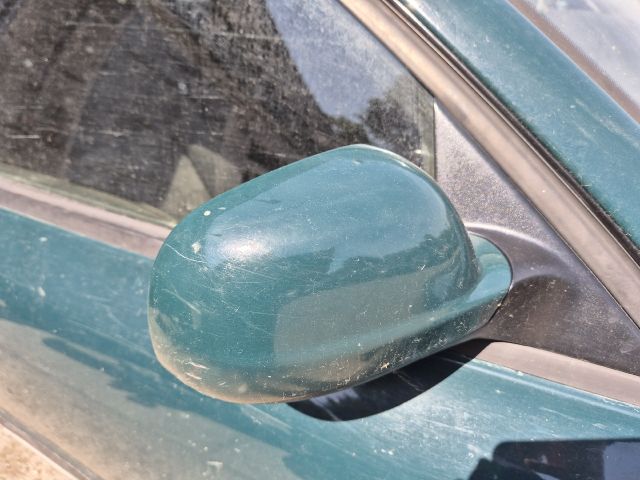 bontott VW PASSAT B5 Jobb első Ajtó (Részeivel)