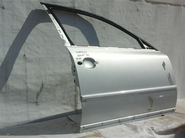 bontott VW PASSAT B5 Jobb első Ajtó (Üres lemez)