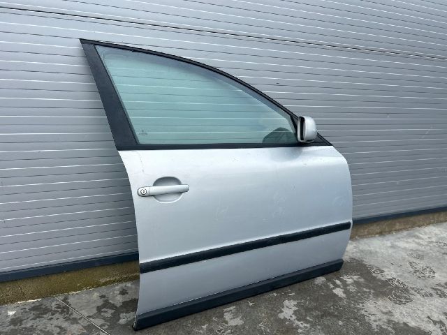 bontott VW PASSAT B5 Jobb első Ajtó (Üres lemez)