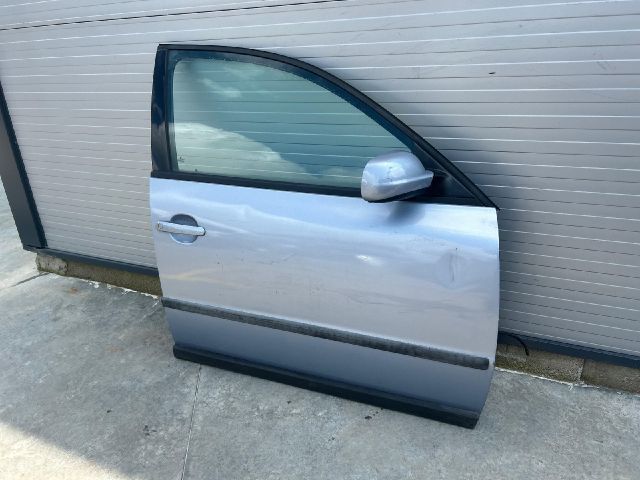 bontott VW PASSAT B5 Jobb első Ajtó (Üres lemez)