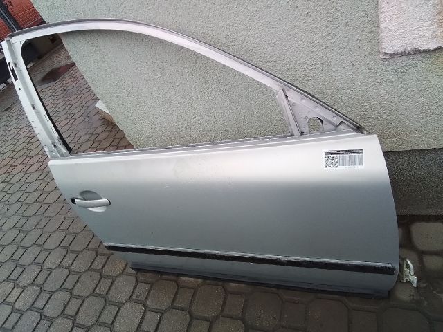 bontott VW PASSAT B5 Jobb első Ajtó (Üres lemez)