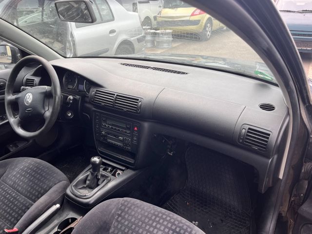 bontott VW PASSAT B5 Jobb első Ajtó (Üres lemez)