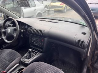 bontott VW PASSAT B5 Jobb első Ajtó (Üres lemez)