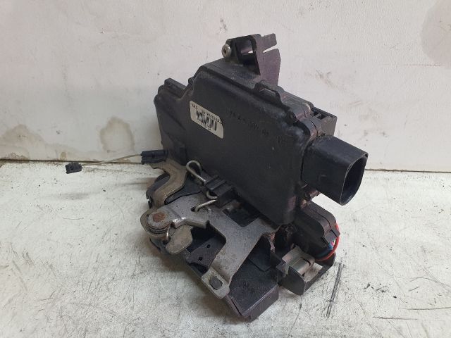 bontott VW PASSAT B5 Jobb első Ajtózár