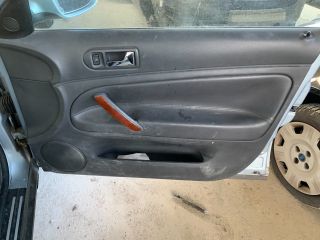 bontott VW PASSAT B5 Jobb első Ajtózár