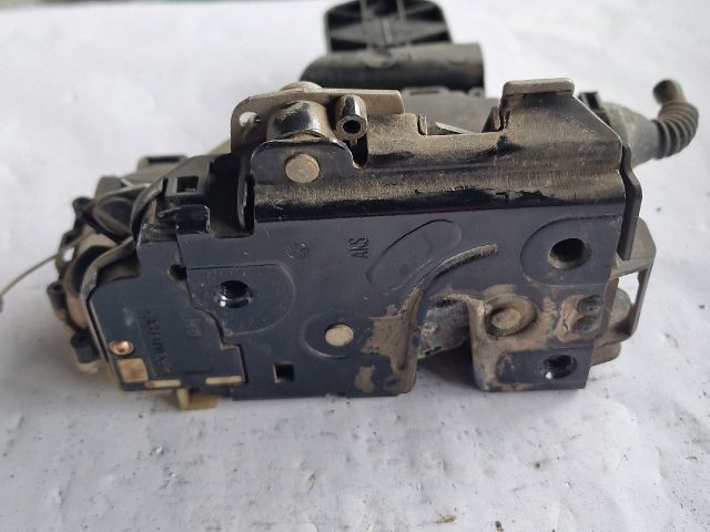 bontott VW PASSAT B5 Jobb első Ajtózár