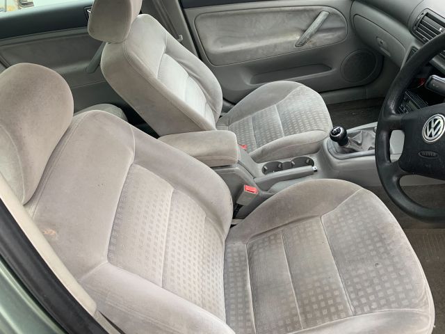 bontott VW PASSAT B5 Jobb első Ajtózár