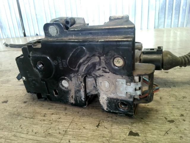 bontott VW PASSAT B5 Jobb első Ajtózár