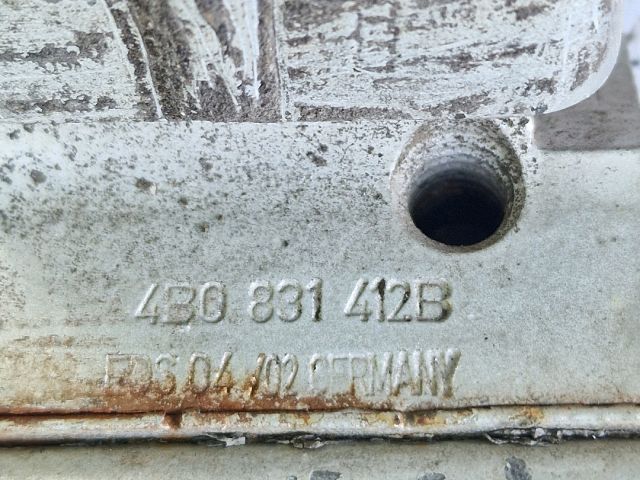 bontott VW PASSAT B5 Jobb első Alsó Zsanér