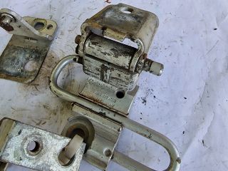 bontott VW PASSAT B5 Jobb első Alsó Zsanér