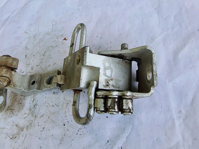 bontott VW PASSAT B5 Jobb első Alsó Zsanér