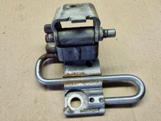 bontott VW PASSAT B5 Jobb első Alsó Zsanér