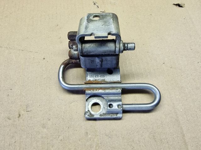 bontott VW PASSAT B5 Jobb első Alsó Zsanér