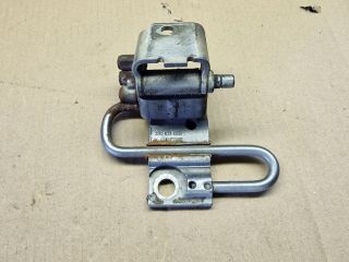 bontott VW PASSAT B5 Jobb első Alsó Zsanér