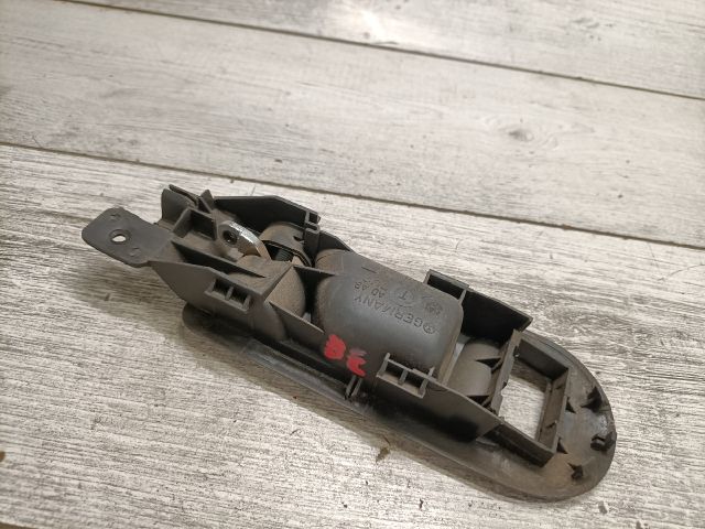 bontott VW PASSAT B5 Jobb első Belső Kilincs