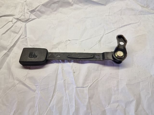 bontott VW PASSAT B5 Jobb első Biztonsági Öv Csat