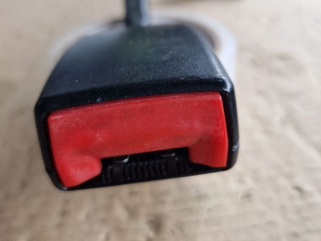 bontott VW PASSAT B5 Jobb első Biztonsági Öv Csat