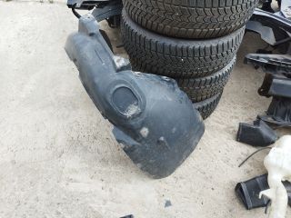 bontott VW PASSAT B5 Jobb első Dobbetét (Kerékjárati, Műanyag)