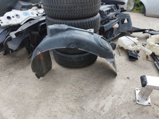 bontott VW PASSAT B5 Jobb első Dobbetét (Kerékjárati, Műanyag)