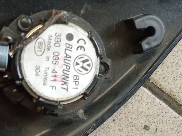 bontott VW PASSAT B5 Jobb első Hangszóró