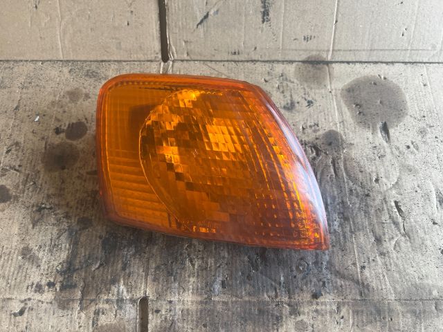 bontott VW PASSAT B5 Jobb első Irányjelző