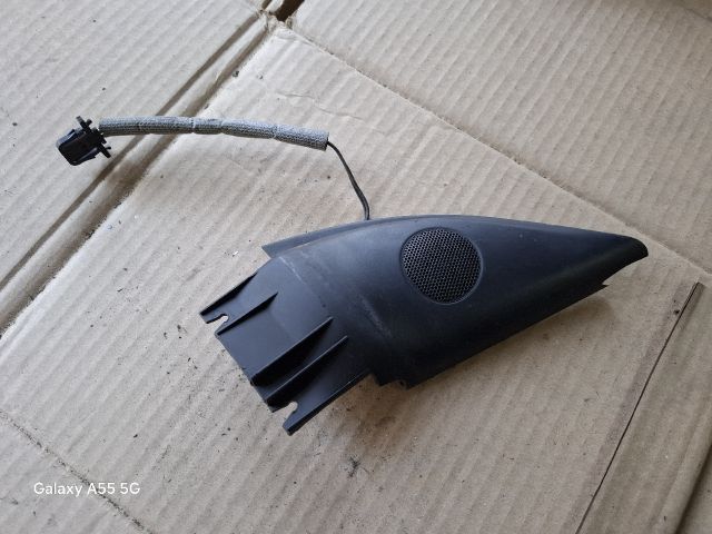 bontott VW PASSAT B5 Jobb első Kis Hangszóró Burkolat