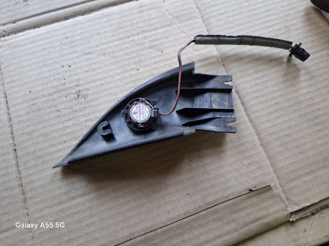 bontott VW PASSAT B5 Jobb első Kis Hangszóró Burkolat