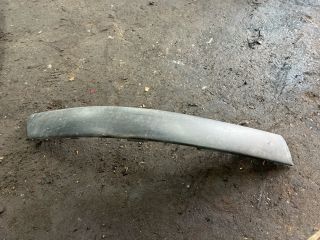 bontott VW PASSAT B5 Jobb első Lökhárító Díszléc