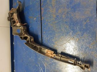 bontott VW PASSAT B5 Jobb első Lökhárító Tartó (Műanyag)