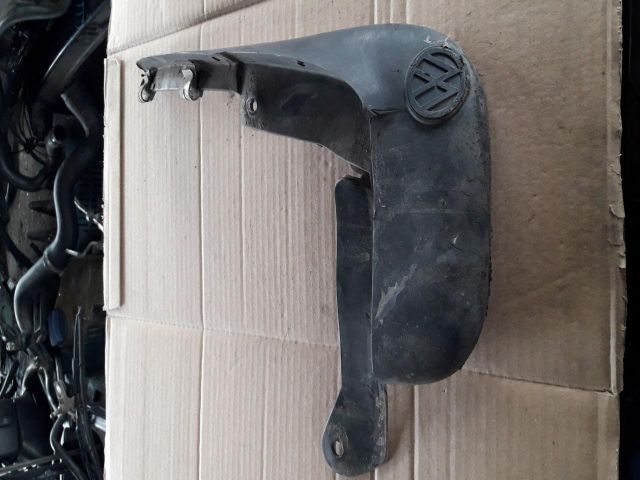 bontott VW PASSAT B5 Jobb első Sárvédő Gumi