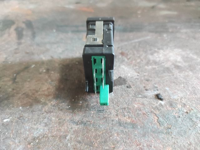 bontott VW PASSAT B5 Jobb első Ülésfűtés Kapcsoló