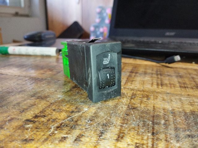 bontott VW PASSAT B5 Jobb első Ülésfűtés Kapcsoló