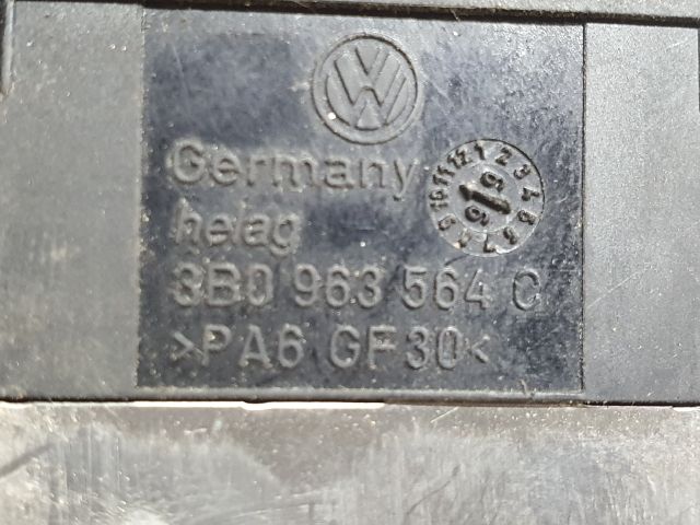 bontott VW PASSAT B5 Jobb első Ülésfűtés Kapcsoló