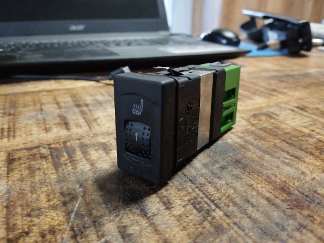 bontott VW PASSAT B5 Jobb első Ülésfűtés Kapcsoló