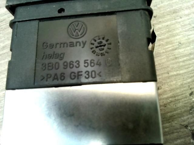 bontott VW PASSAT B5 Jobb első Ülésfűtés Kapcsoló