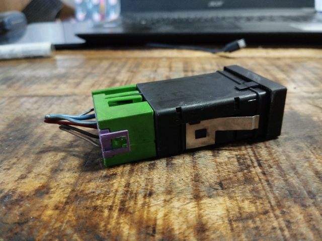 bontott VW PASSAT B5 Jobb első Ülésfűtés Kapcsoló