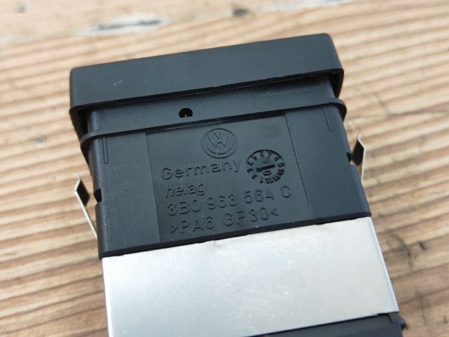 bontott VW PASSAT B5 Jobb első Ülésfűtés Kapcsoló