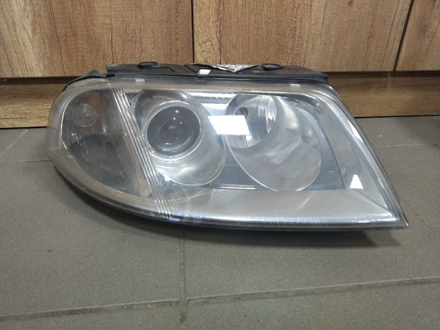 bontott VW PASSAT B5 Jobb Fényszóró