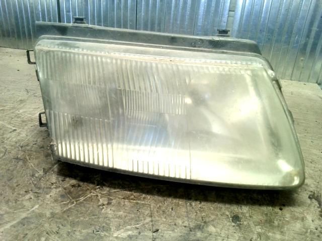 bontott VW PASSAT B5 Jobb Fényszóró