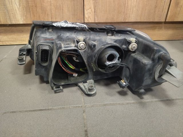 bontott VW PASSAT B5 Jobb Fényszóró