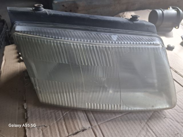 bontott VW PASSAT B5 Jobb Fényszóró