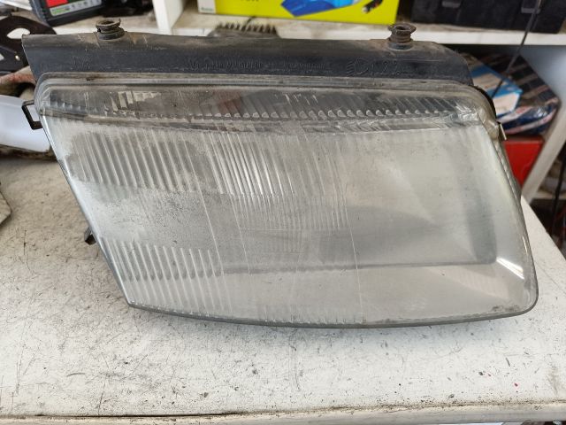 bontott VW PASSAT B5 Jobb Fényszóró