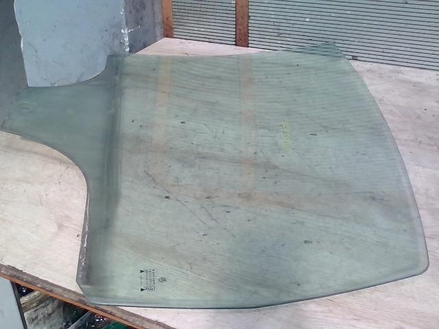 bontott VW PASSAT B5 Jobb hátsó Ablak