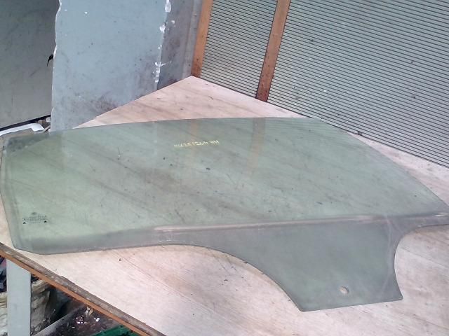 bontott VW PASSAT B5 Jobb hátsó Ablak