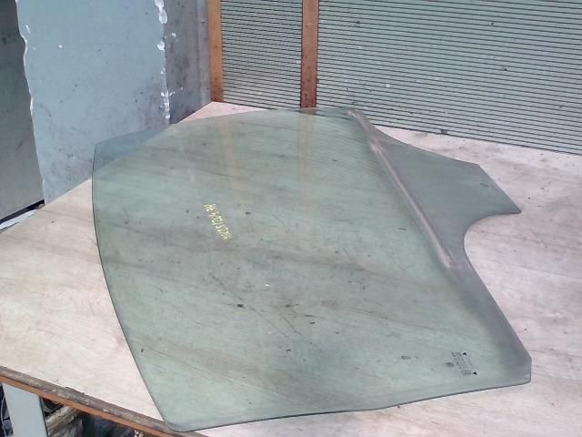 bontott VW PASSAT B5 Jobb hátsó Ablak