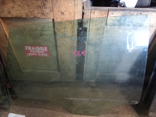 bontott VW PASSAT B5 Jobb hátsó Ablak