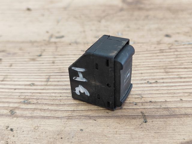 bontott VW PASSAT B5 Jobb hátsó Ablakemelő Kapcsoló